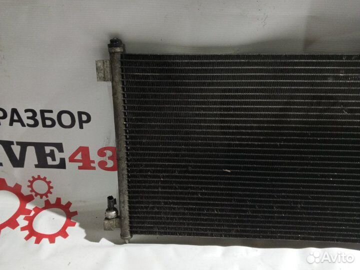 Радиатор кондиционера Nissan Note 11 wagon HR16DE