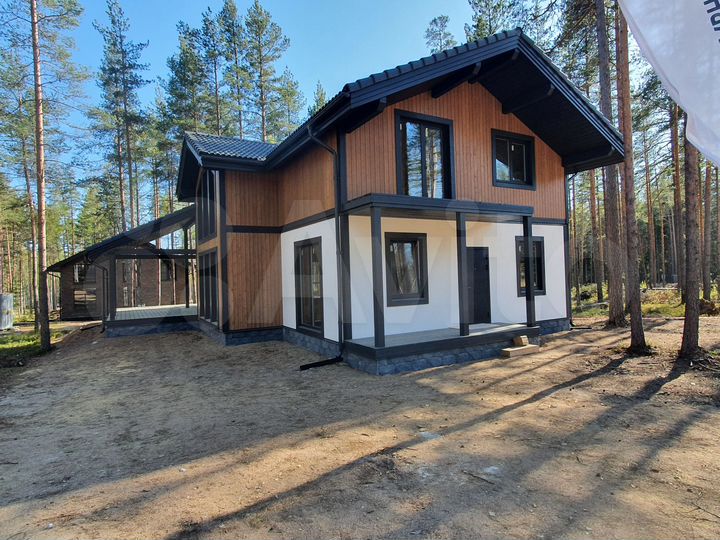 Дом 257 м² на участке 12,8 сот.