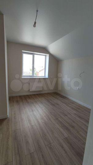 Дом 141 м² на участке 6,4 сот.