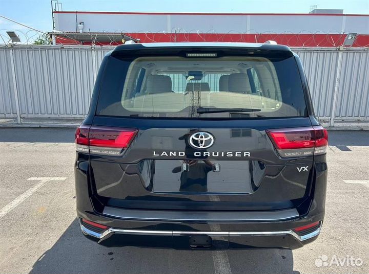 Toyota Land Cruiser 4.0 AT, 2022, 5 км