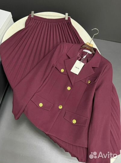 Костюм женский Valentino