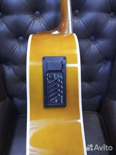 Гитара электроакустическая