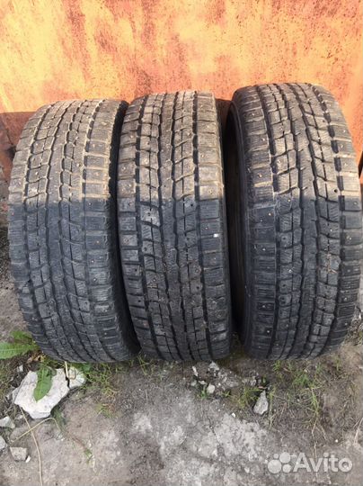 Dunlop SP Winter Ice 01 245/70 R16