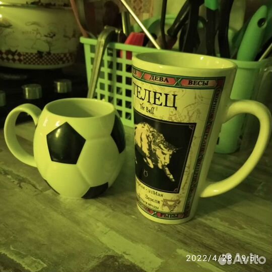 Кофейные чашки, кружки
