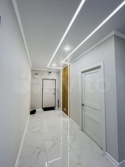 2-к. квартира, 70 м², 2/8 эт.