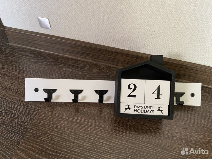 Ключница деревянная новая