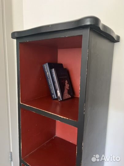Шкафчик для книг