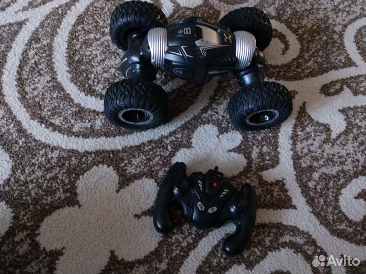 Машинка на радиоуправлении