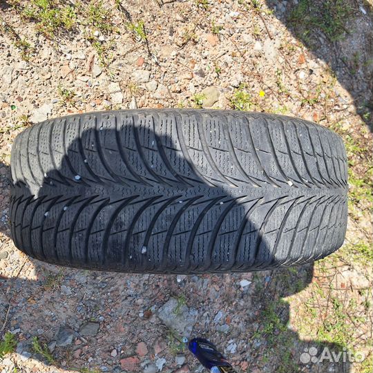 Goodyear UltraGrip 205/55 R16