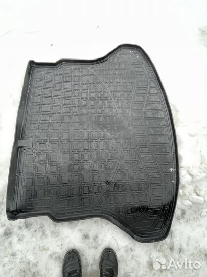 Коврик багажника kia rio 4