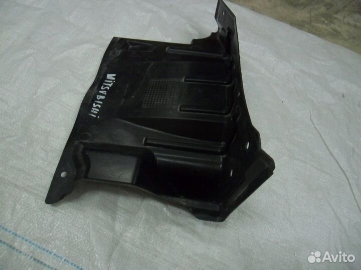 Mitsubishi ASX Пыльник двигателя лев 2010-2016 год