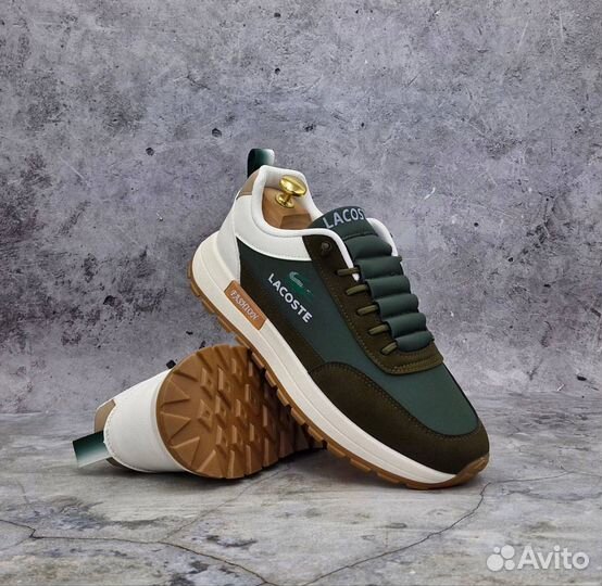 Весенние мужские кроссовки Lacoste