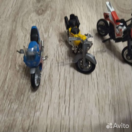 Продам детские товары Мотоцикл