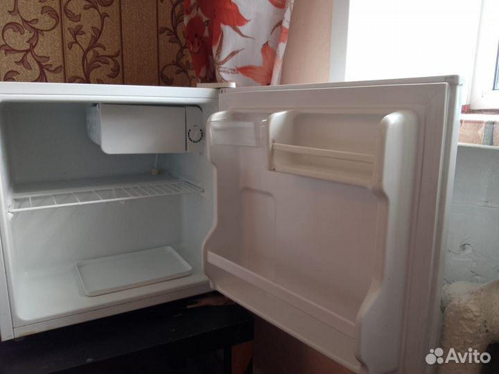 Холодильник бу маленький