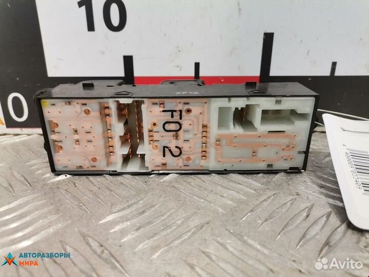 Блок управления стеклоподъемниками Subaru Impreza