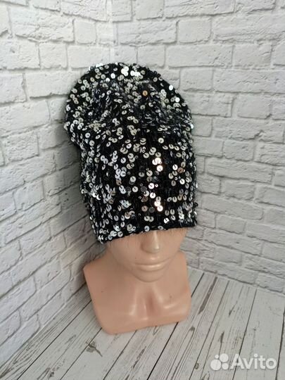 Шапка бини с пайетками