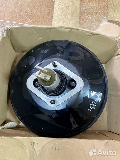 Вакуумный усилитель тормозов Mercedes-Benz W124