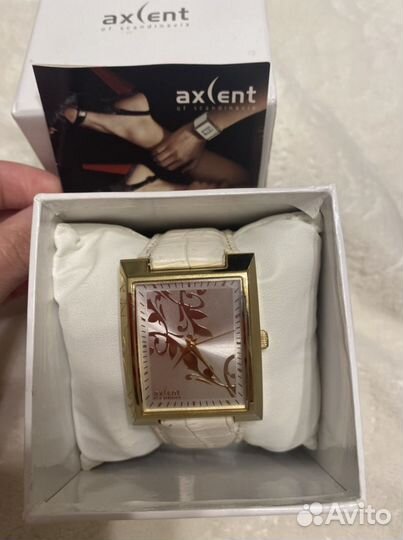 Часы Axcent