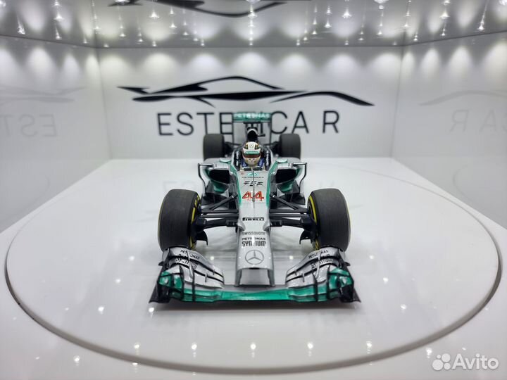 Модель Mercedes W05 Hamilton 2014 1:18 Minichamps