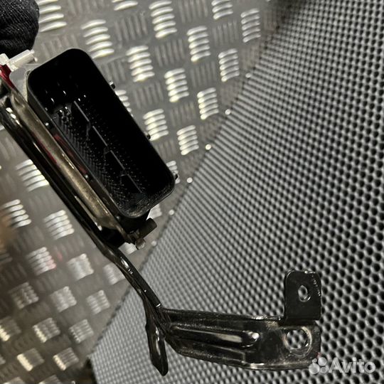 Блок управления двигателем Hyundai Solaris 1