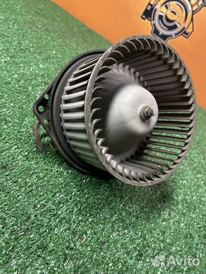 Моторчик печки Nissan Almera classic