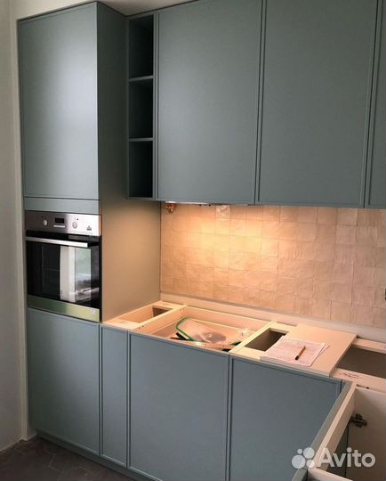 Кухонный гарнитур для маленькой кухни