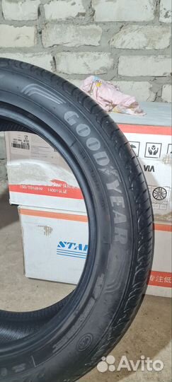 Goodyear EfficientGrip Performance SUV 225/55 R19