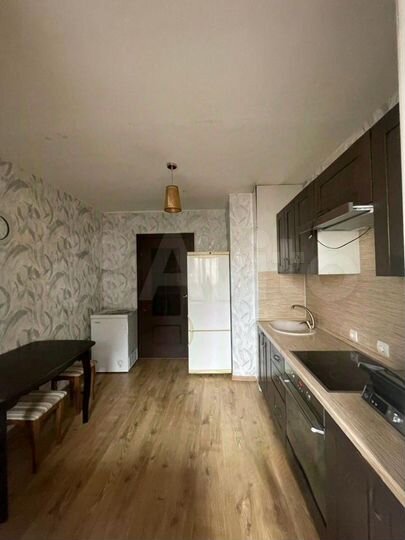 3-к. квартира, 76,3 м², 2/18 эт.