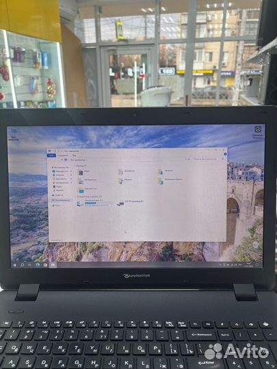 Ноутбук packard bell ZYL