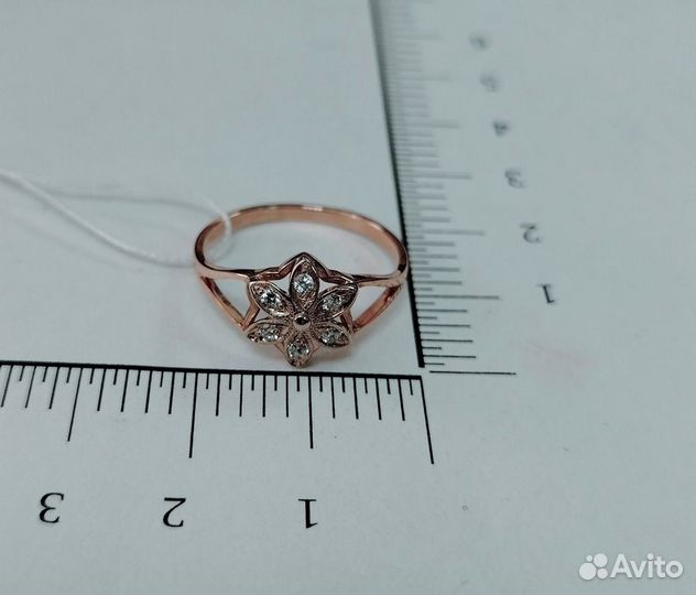 Золотое кольцо с фианитом 18,5р