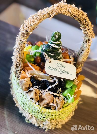 Букет из сухофруктов