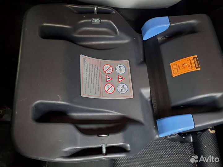 Автолюлька Inglesina с базой