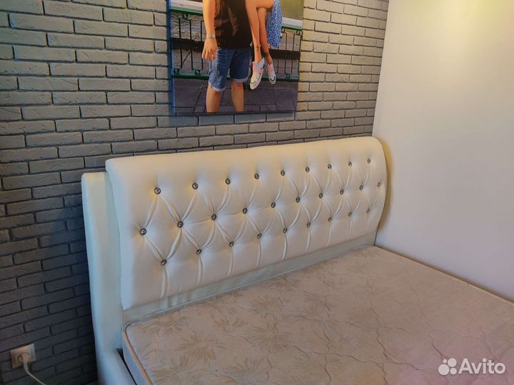 Перетяжка и обивка мебели на дому