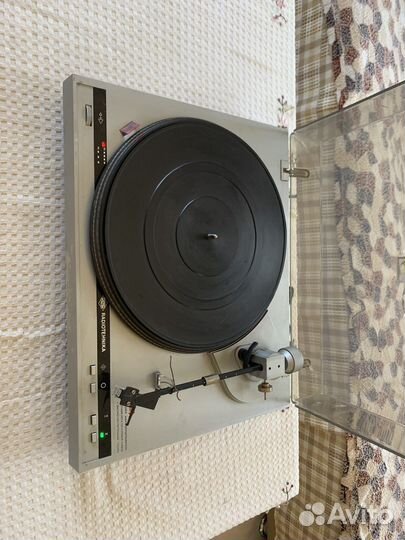 Проигрыватель винила 