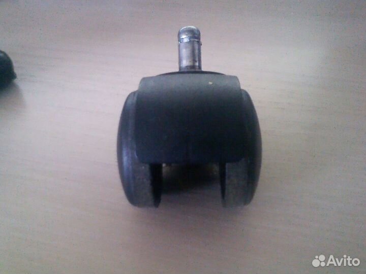 Ролики от компьютерного стула