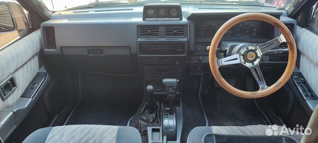 Nissan Terrano 2.7 AT, 1990, 224 101 км объявление продам
