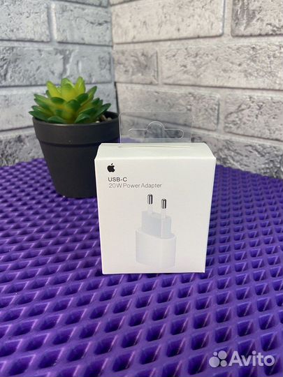 Блок адаптер 20W Type-C