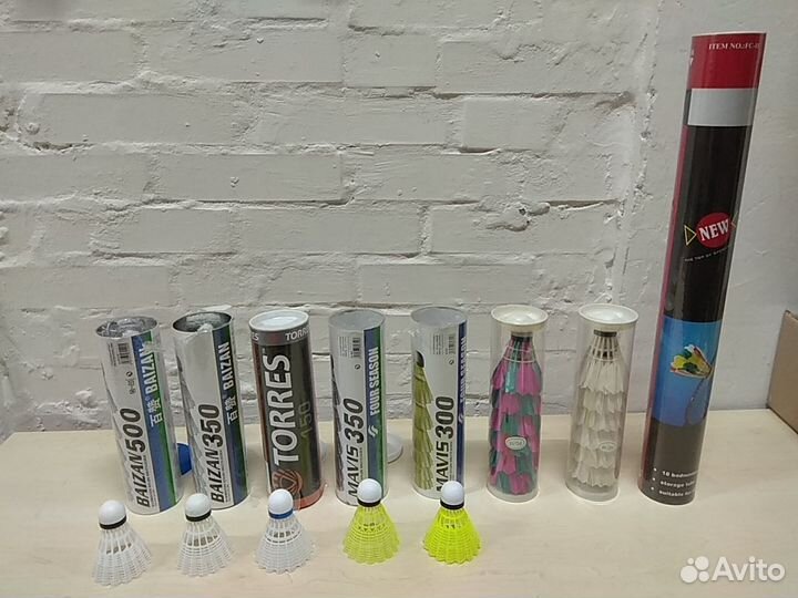 Ракетки, воланчики, мячи для бадминтона