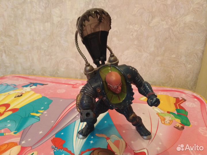 Фигурка Доктора Парадигм