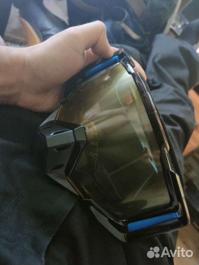 Горнолыжные очки