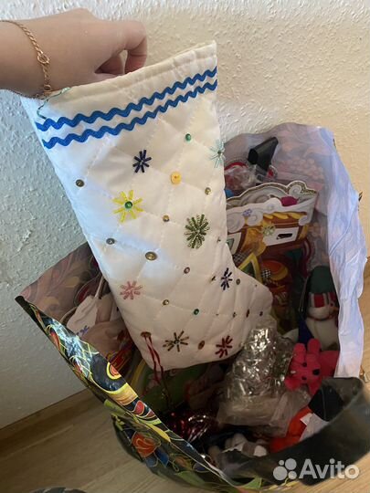 Пакет новогодних игрушек/плакатов