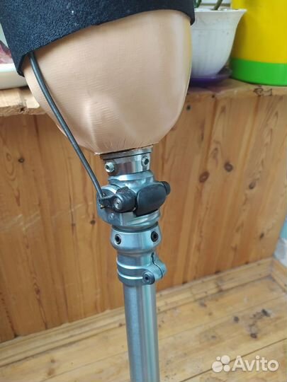 Протез правой ноги