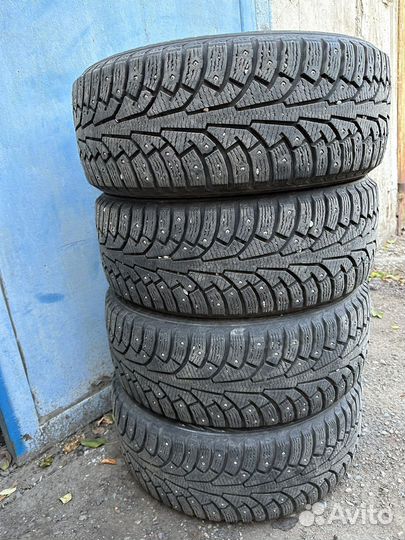 Nokian Tyres Hakkapeliitta 5 215/50 R17