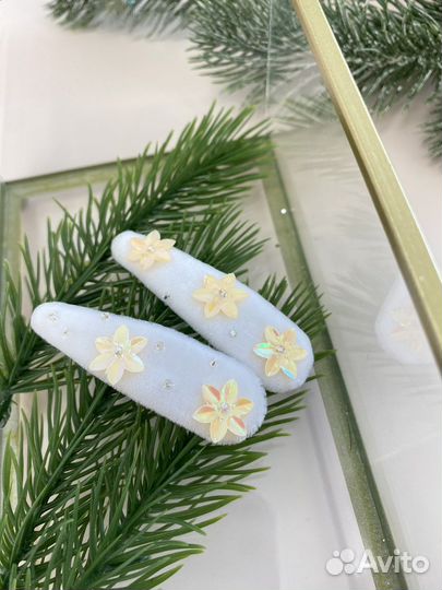 Заколки для волос