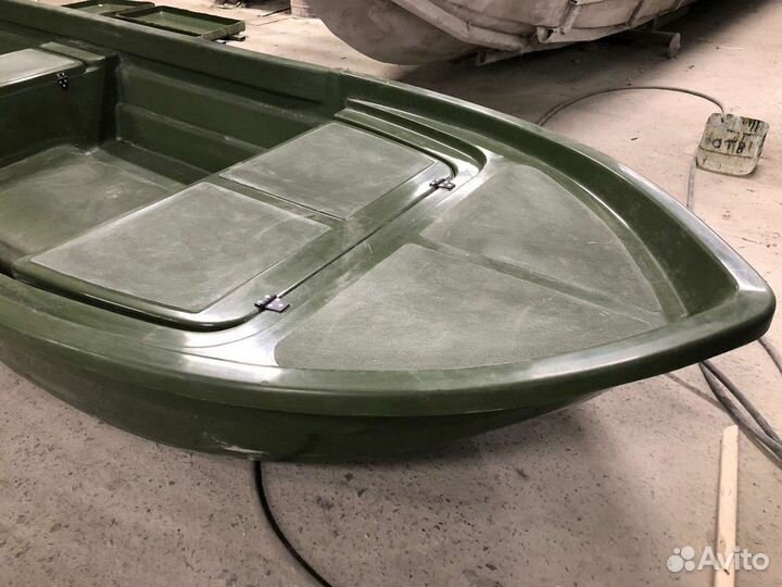 Лодка нерегистрат Omega М 50 верфь RB Астрахань