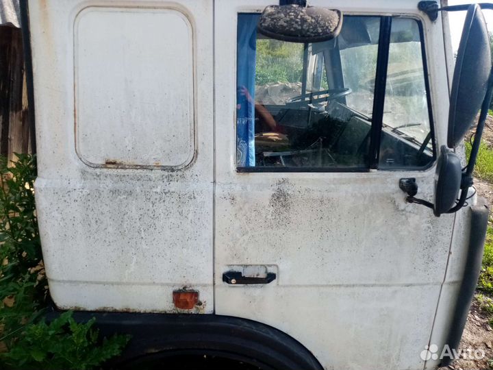 Кабина маз со спальником