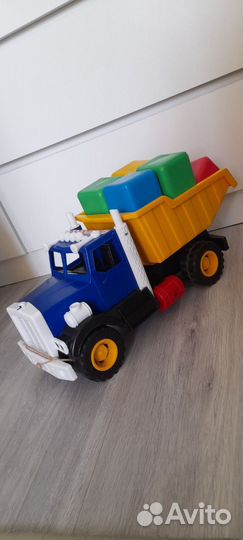 Детская машинка