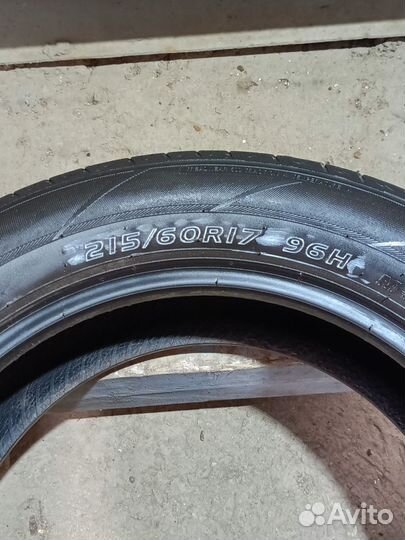 Chaoyang SU318A 215/60 R17