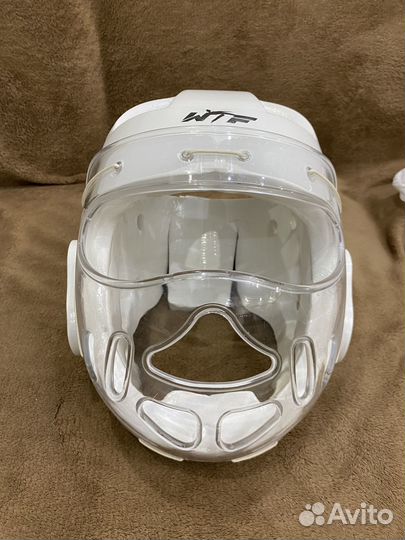 Шлем для тхэквондо с забралом