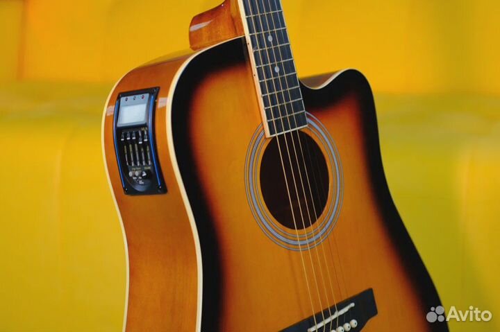 Электроакустическая гитара (комплект)